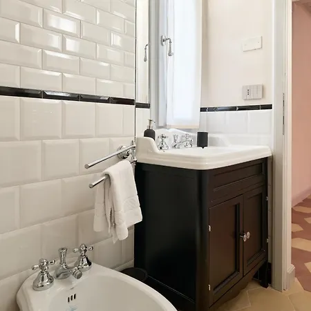 Boutique Nel Borgo - Casa Olga E Casa Ilde - Le Dimore Del Centro דירה *