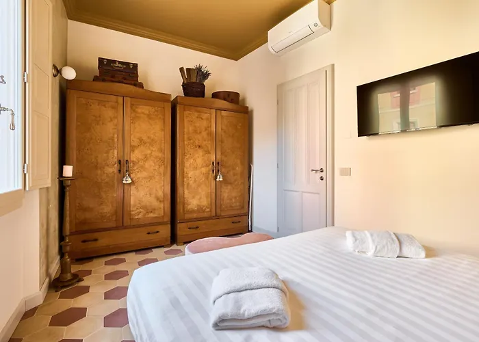 Boutique Nel Borgo - Casa Olga E Casa Ilde - Le Dimore Del Centro * Santarcangelo di Romagna