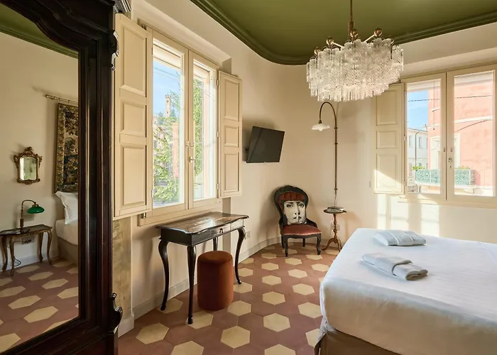 Boutique Nel Borgo - Casa Olga E Casa Ilde - Le Dimore Del Centro * Santarcangelo di Romagna